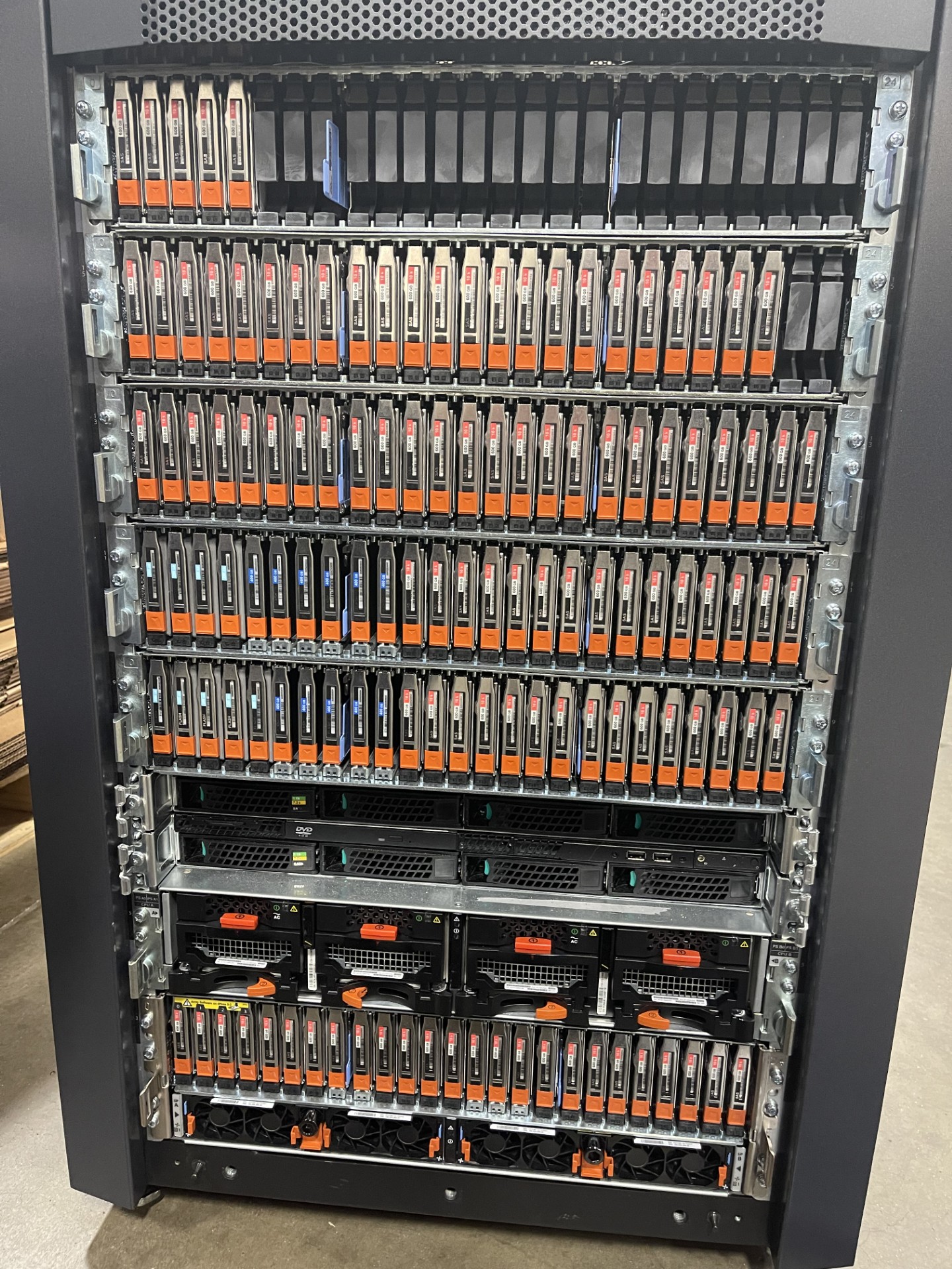 IBM and NetApp storage arrays